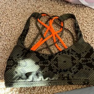 Lululemon bra